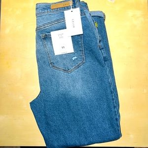 Cello High Rise Mom Jean